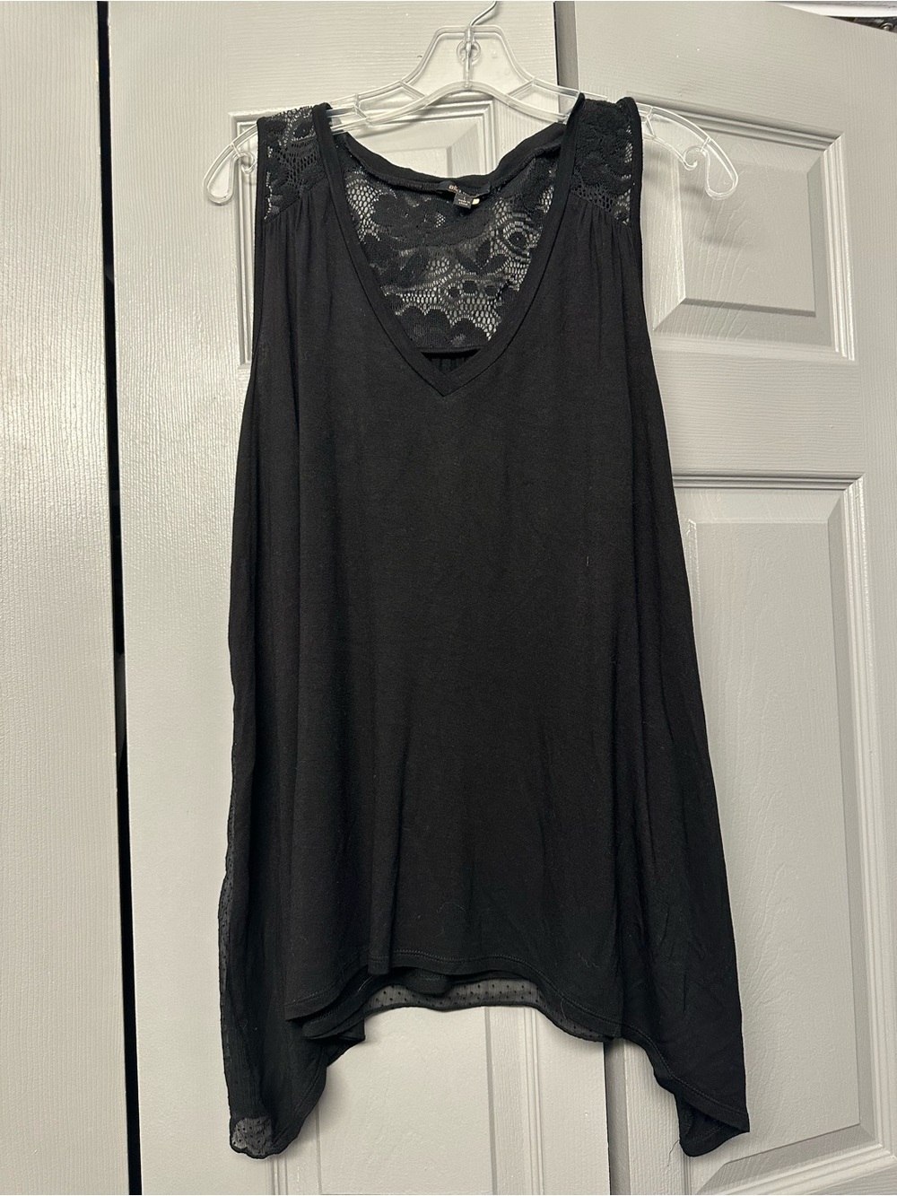 Ella Moss Black Lace-Back V-Neck Tank Top Blouse